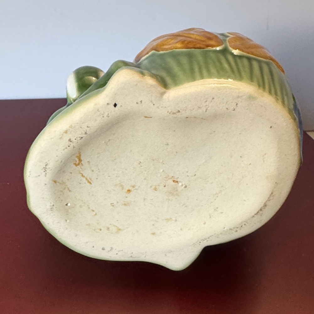 Vintage Majolica-style Green Elephant Ceramic Planter - Picture 6 of 7